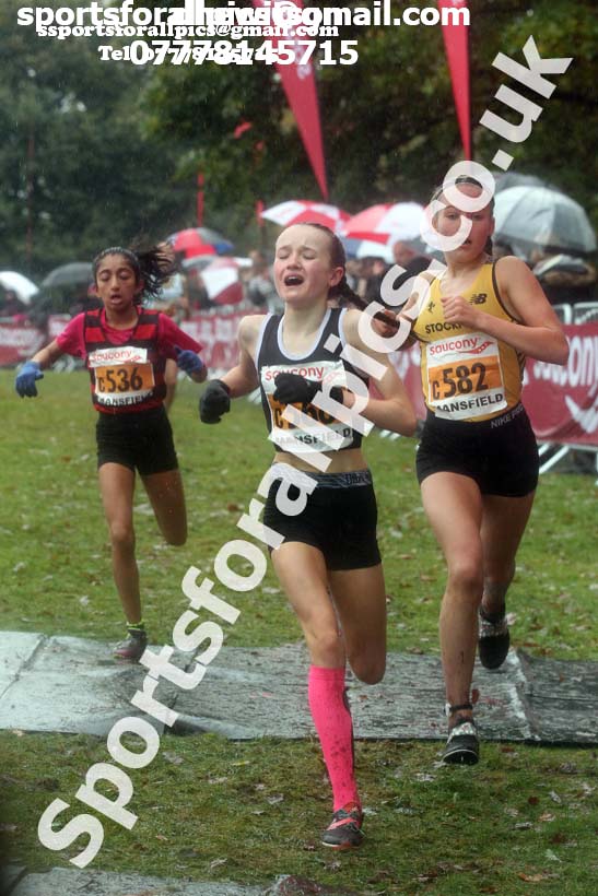 Girls under-13s, National Cross Country Relay Champs., Berry Hill Park, Mansfield.  Photo: David T. Hewitson/Sports for All Pics